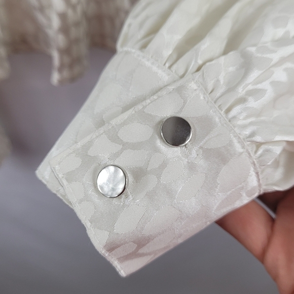 Chelsea 28 Jacquard Peplum Blouse - Picture 12 of 14